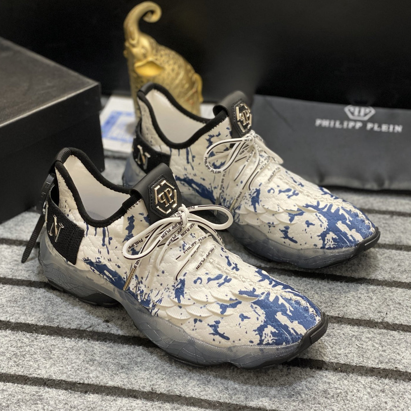 SOLA-PP Flyknit sneakers