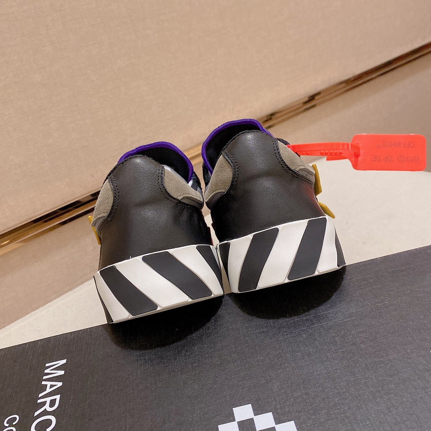 SOLA-OFF Leather shoes