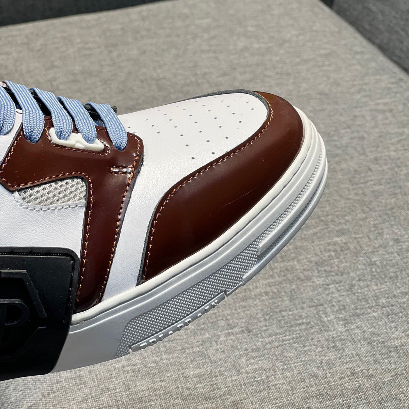 SOLA-leather shoes