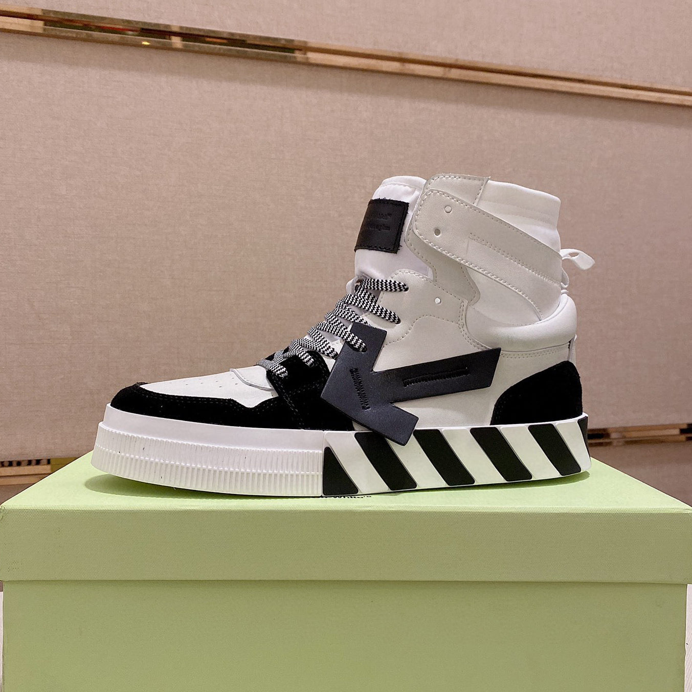 SOLA-OFF Leather shoes