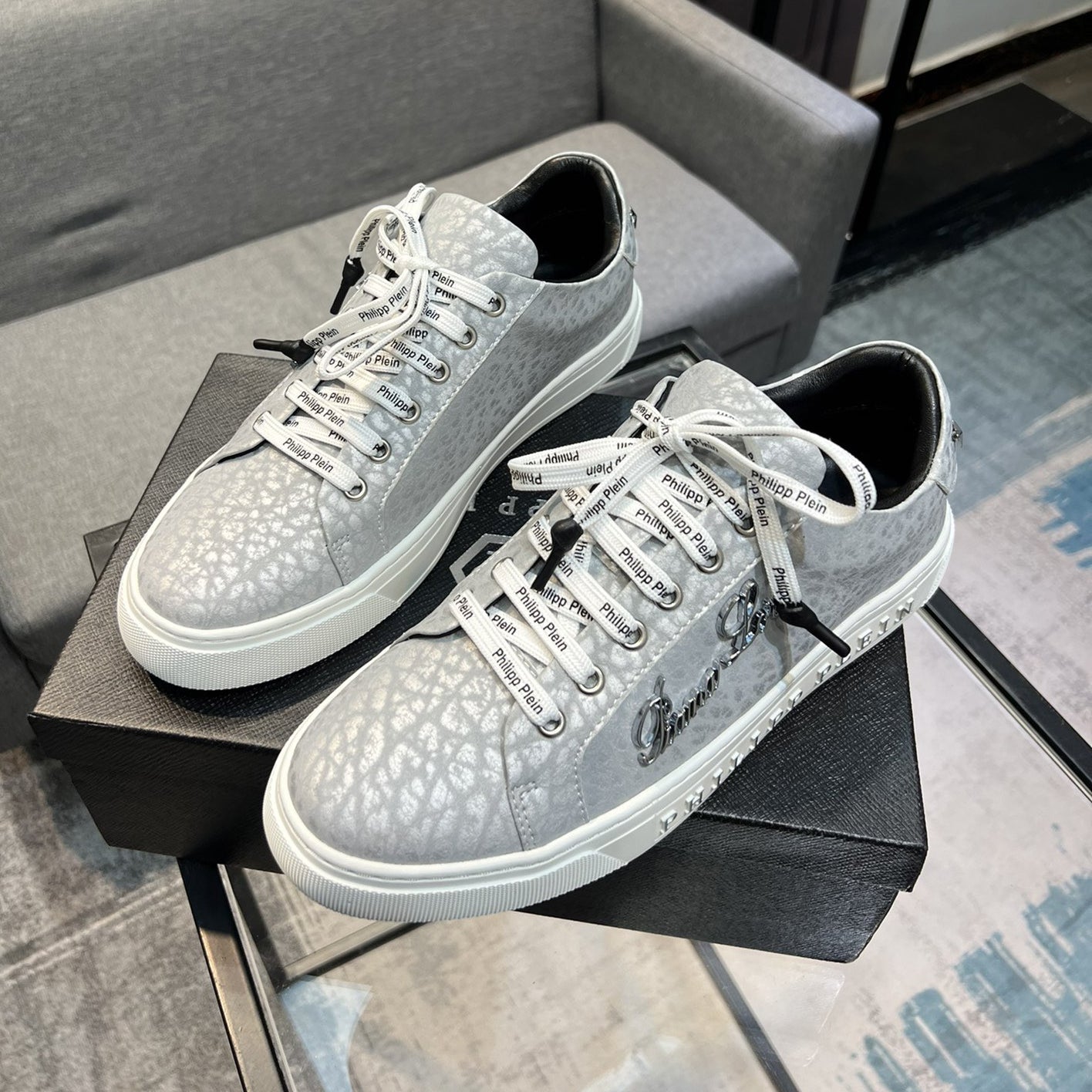 SOLA-PP leather shoes