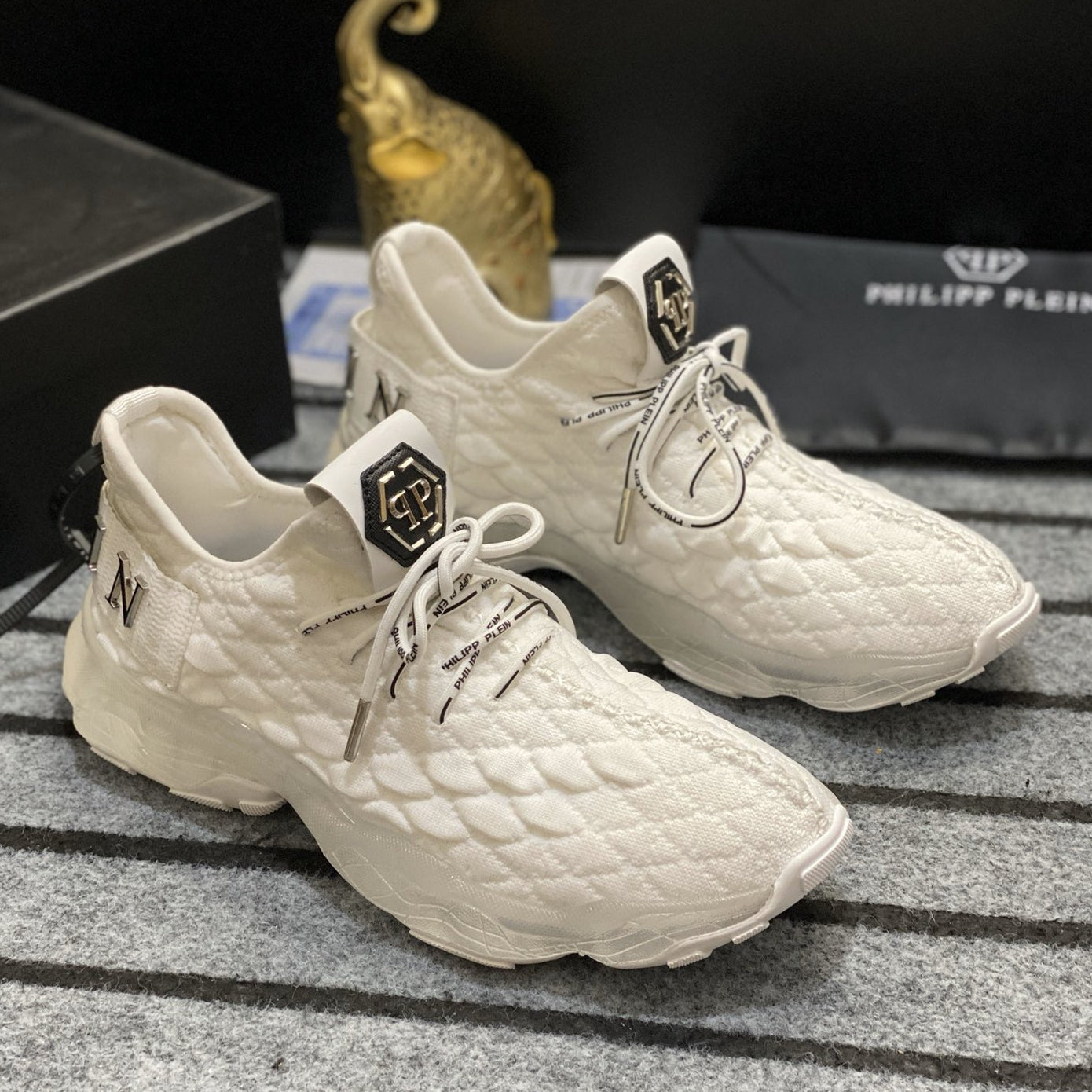 SOLA-PP Flyknit sneakers