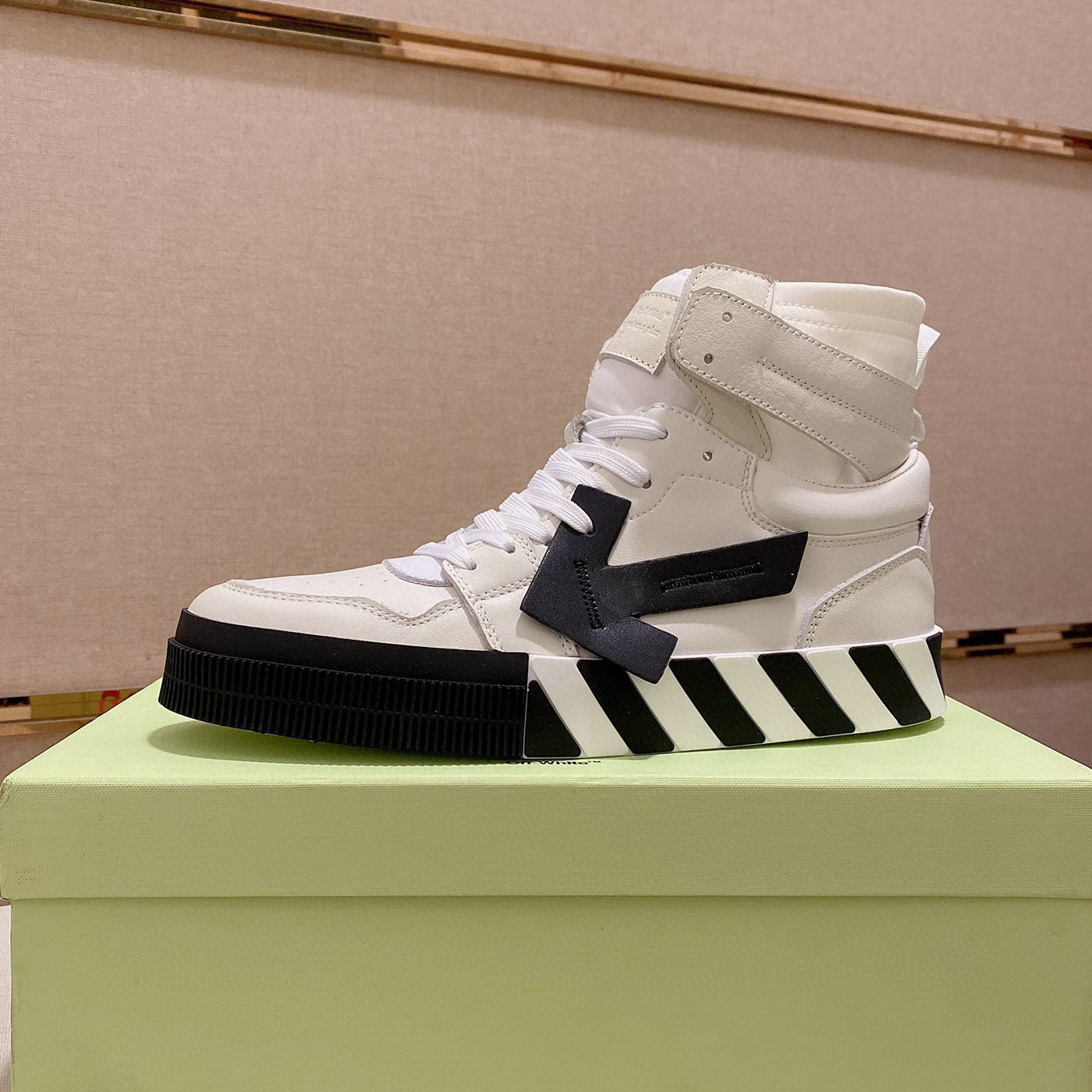 SOLA-OFF Leather shoes