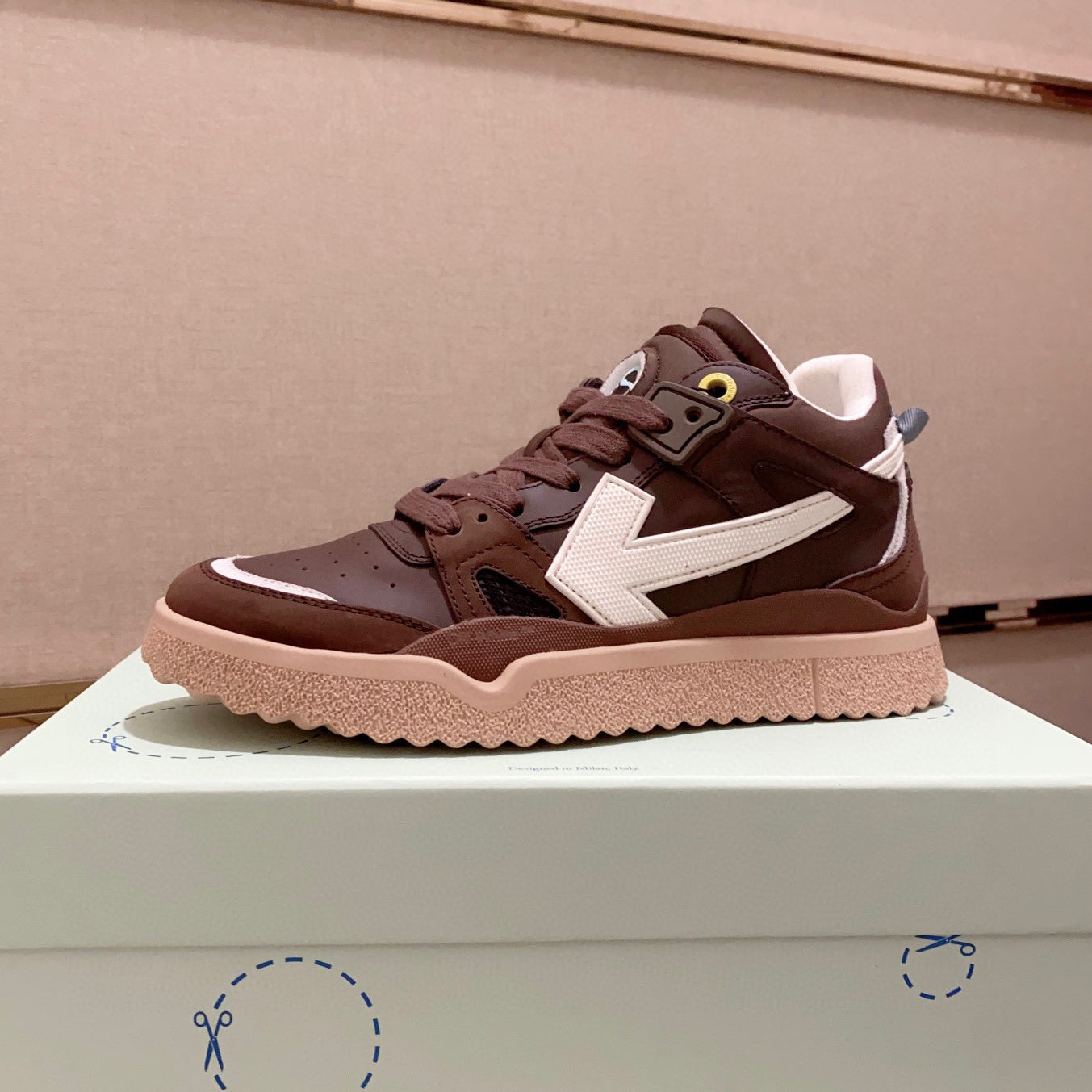 SOLA-OFF Leather shoes