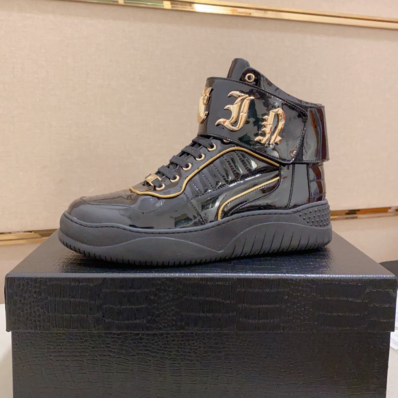 SOLA-PP High Top Leather shoes