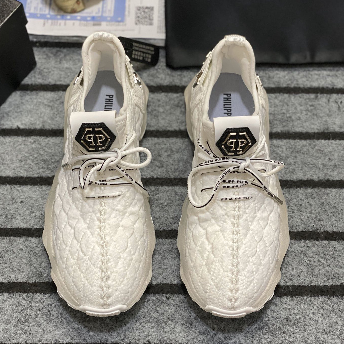 SOLA-PP Flyknit sneakers