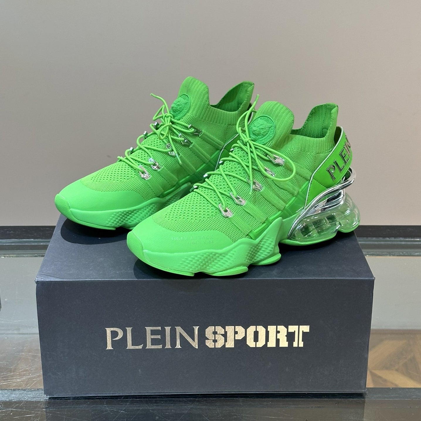 SOLA-PP Flyknit sneakers