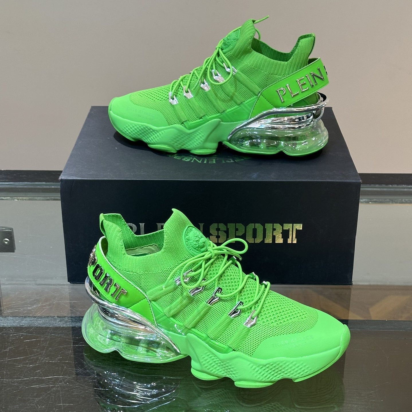 SOLA-PP Flyknit sneakers