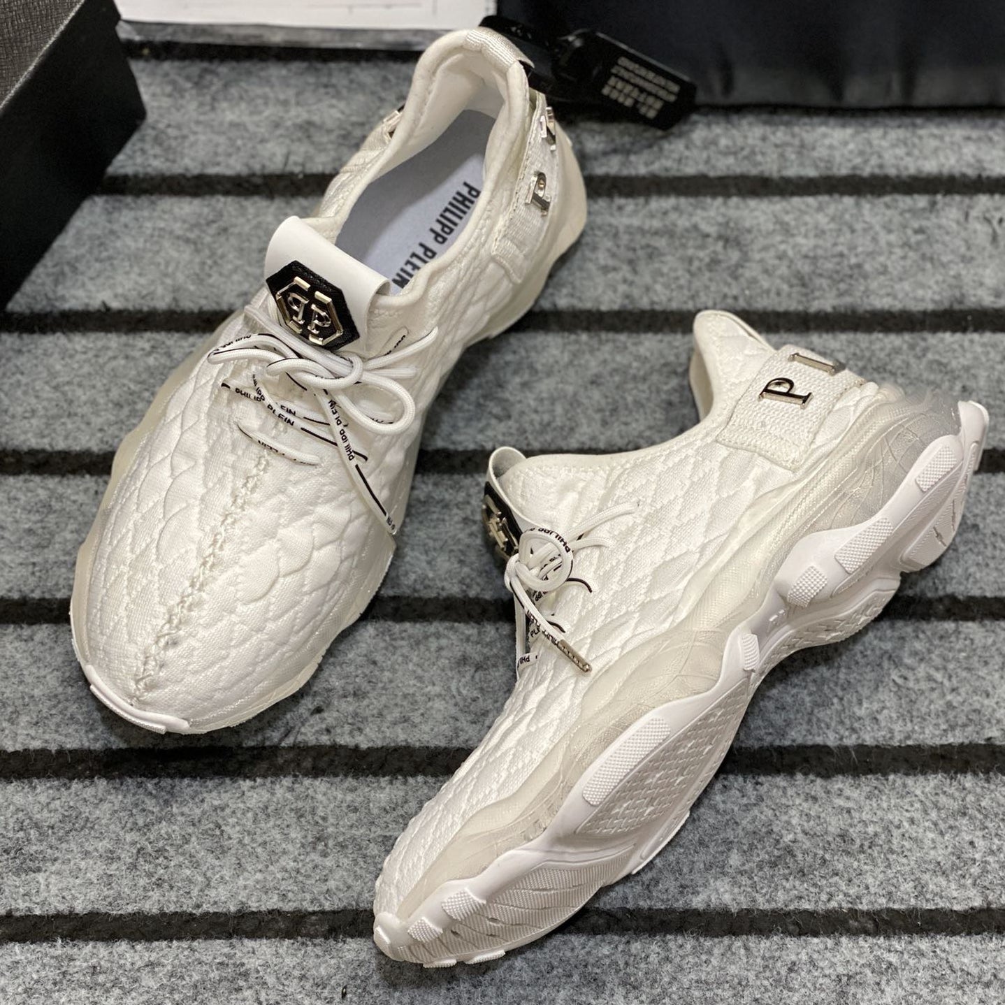 SOLA-PP Flyknit sneakers