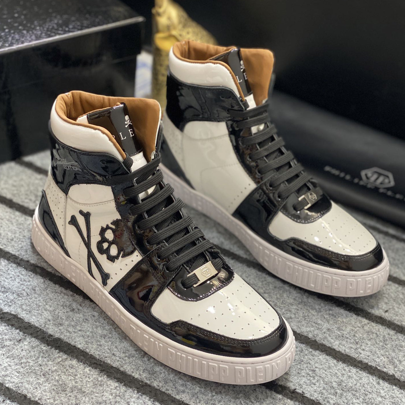 SOLA-PP High Top Leather shoes