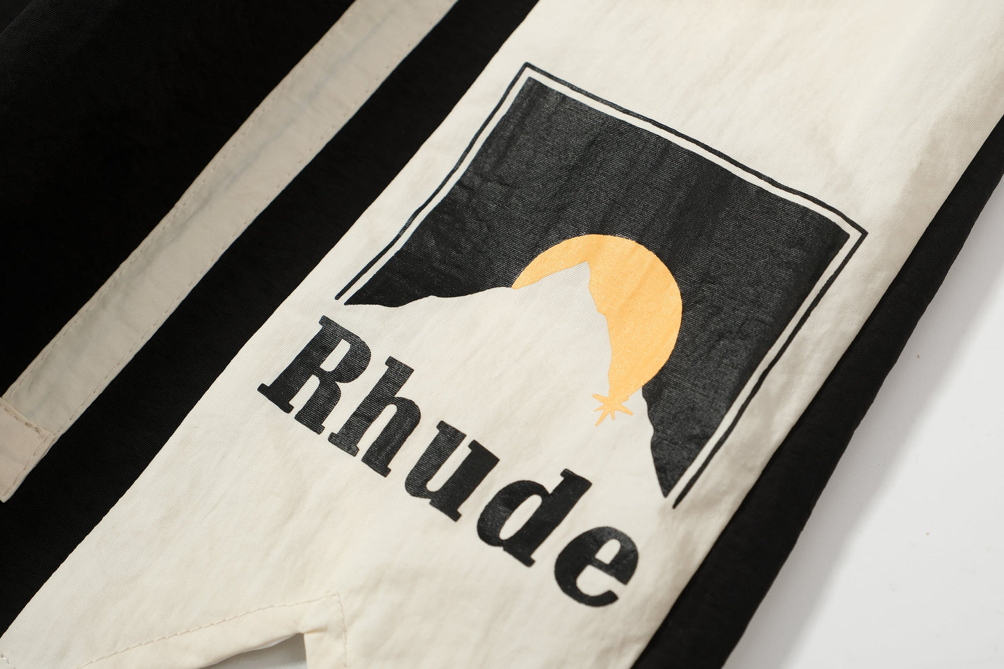 SOLA-RHUDE Shorts