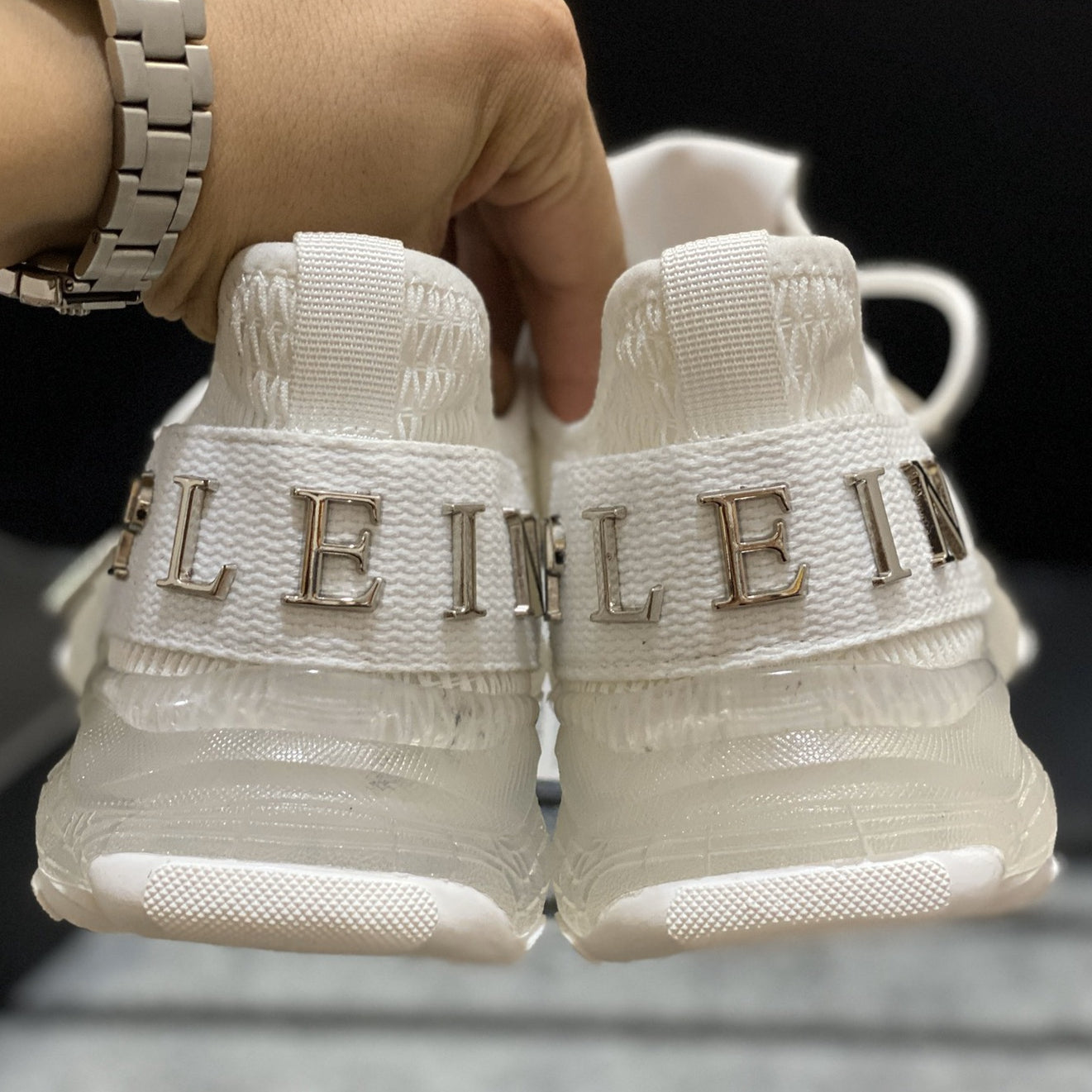 SOLA-Flyknit sneakers