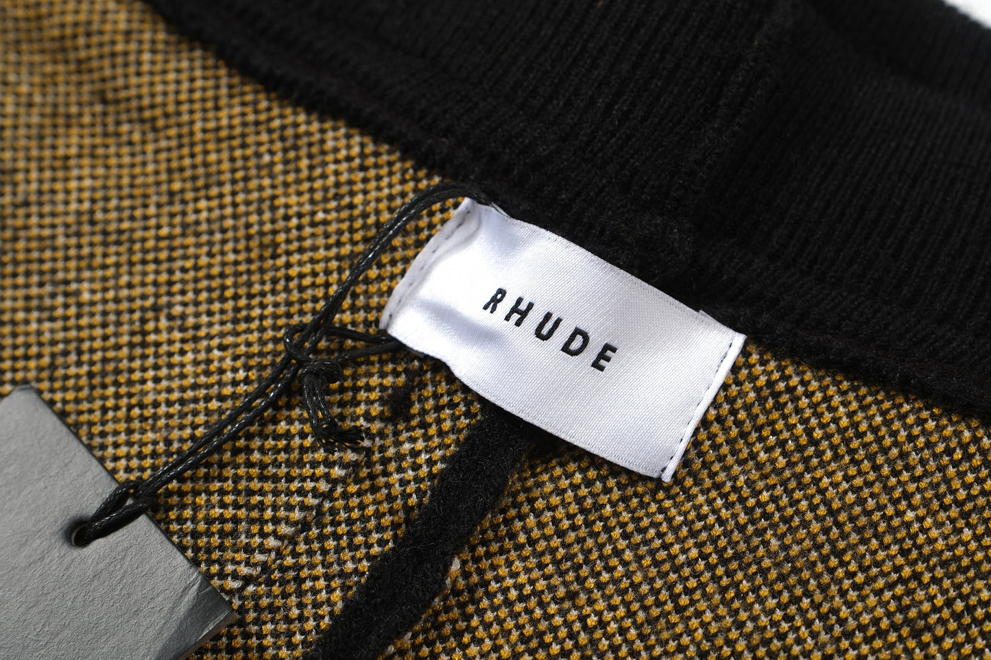 SOLA-RHUDE shorts