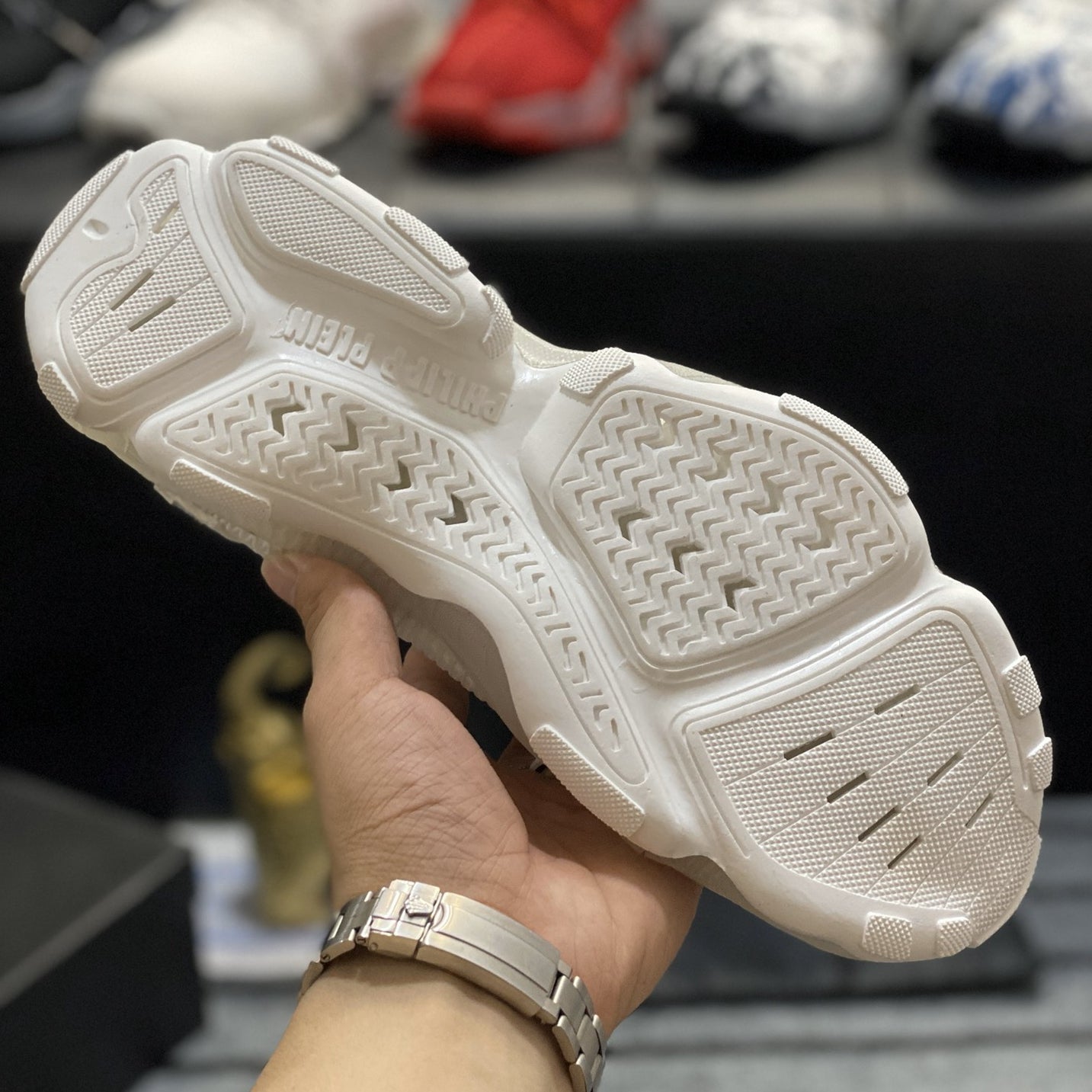 SOLA-Flyknit sneakers