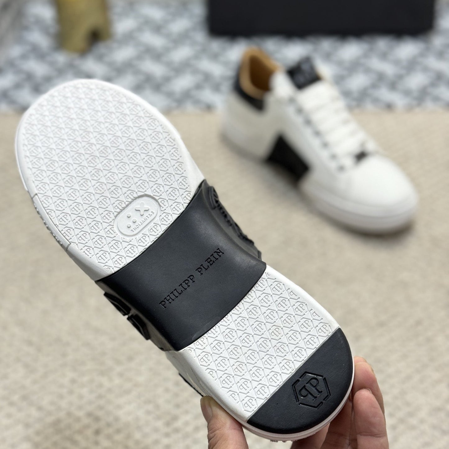 SOLA-PP leather shoes