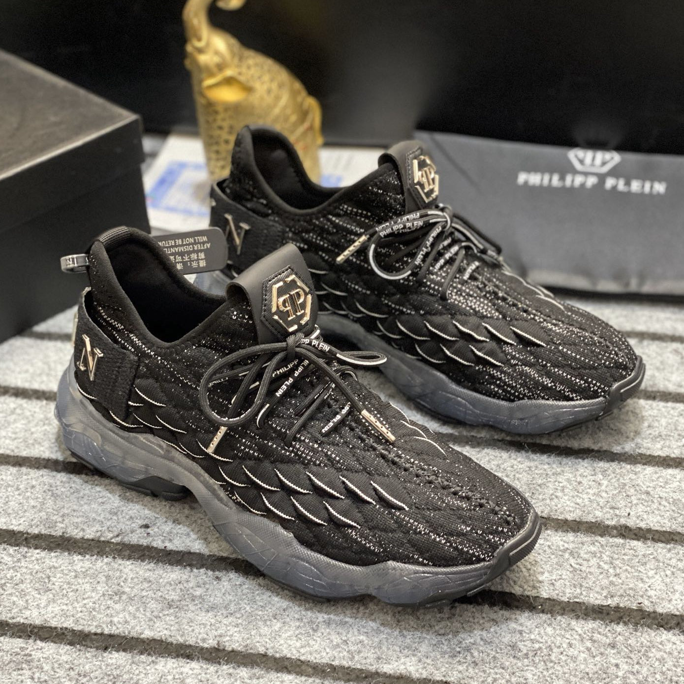 SOLA-PP Flyknit sneakers