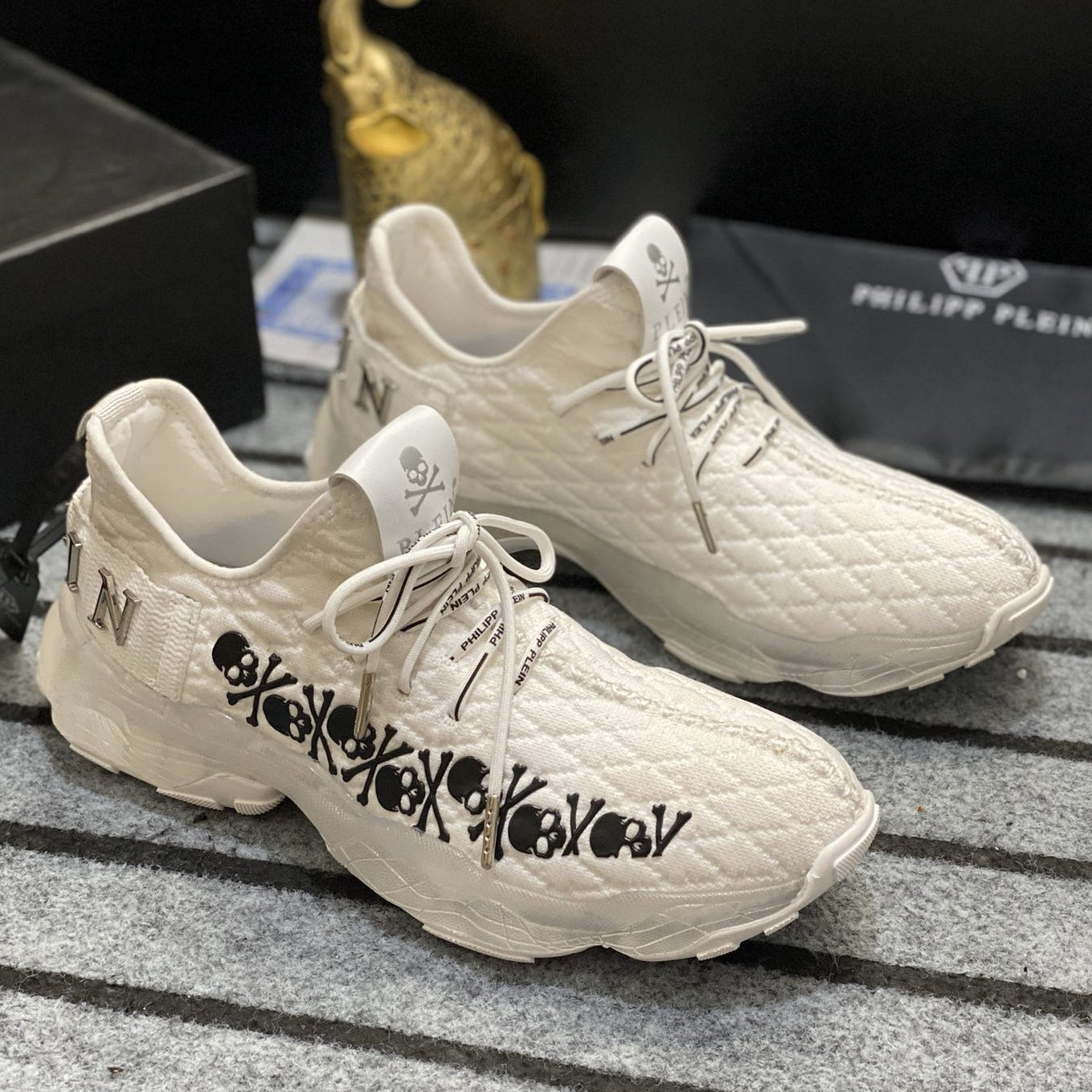 SOLA-PP Flyknit sneakers