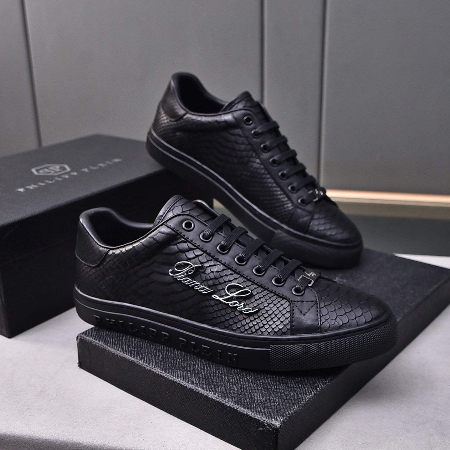 SOLA-PP leather shoes