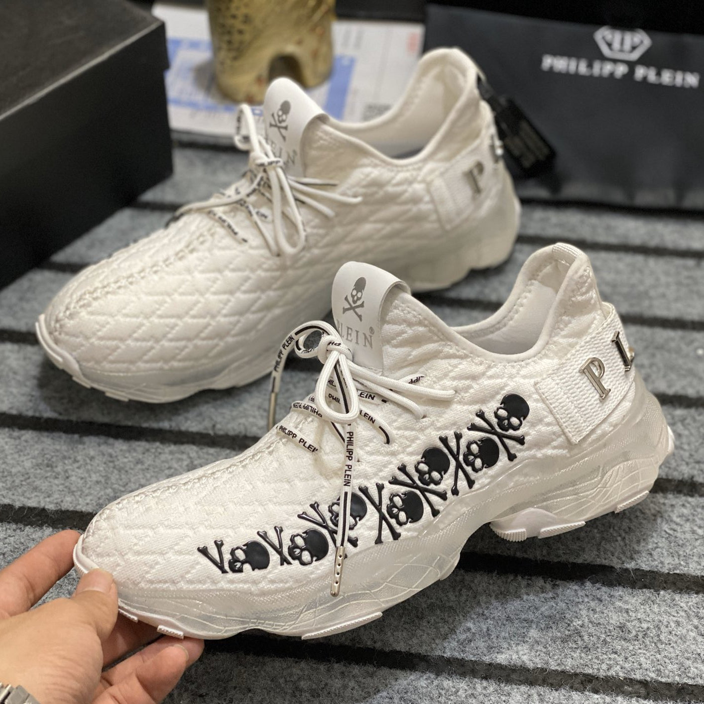 SOLA-PP Flyknit sneakers
