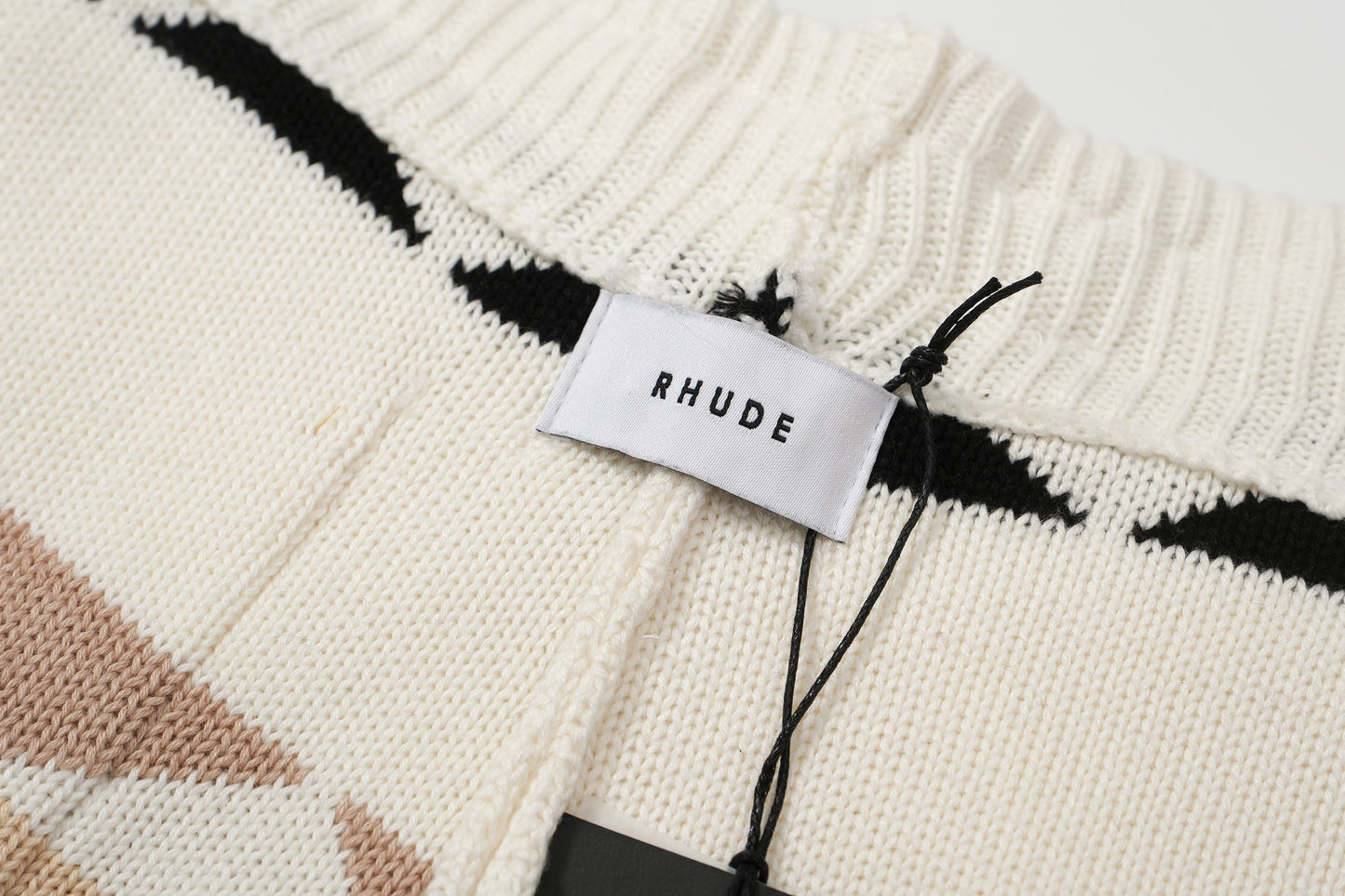 SOLA-RHUDE shorts