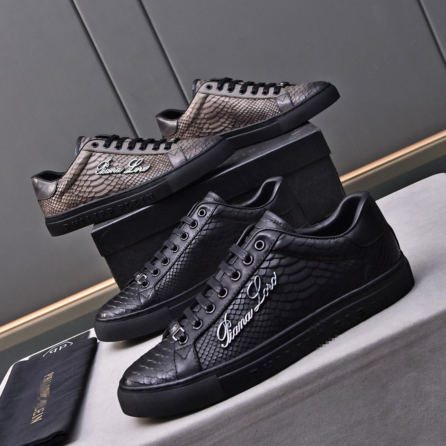 SOLA-PP leather shoes