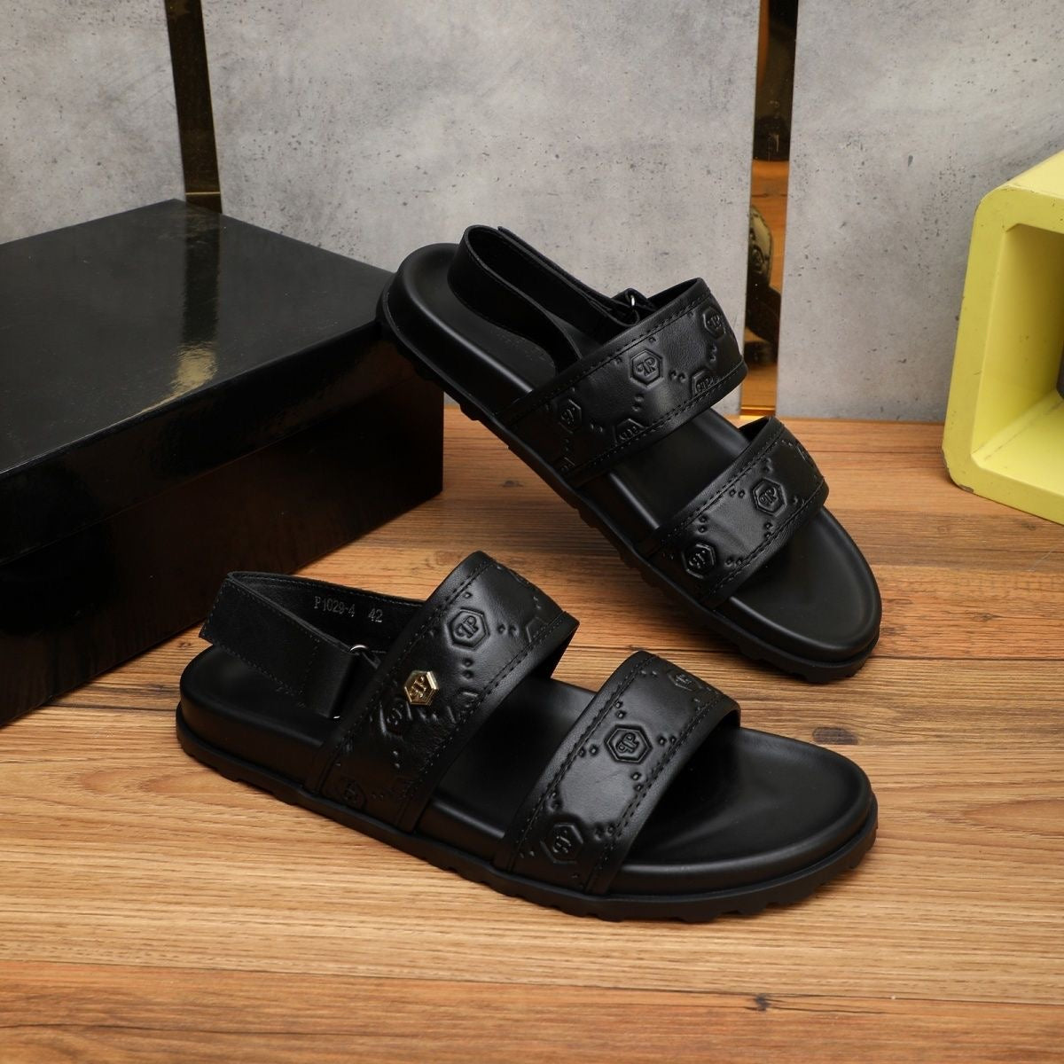 SOLA-PP Leather slippers